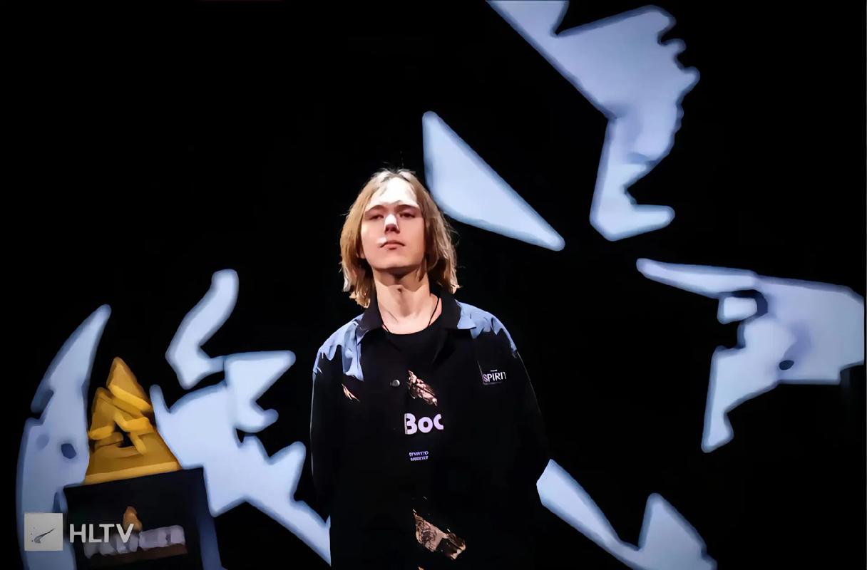 HLTV主编谈NiKo转会Falcons传闻，并对m0NESY未来进行猜测