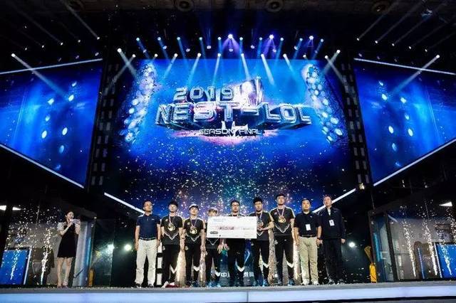 IEM 科隆 2024：毫无压力！小蜜蜂2-0击败黑豹